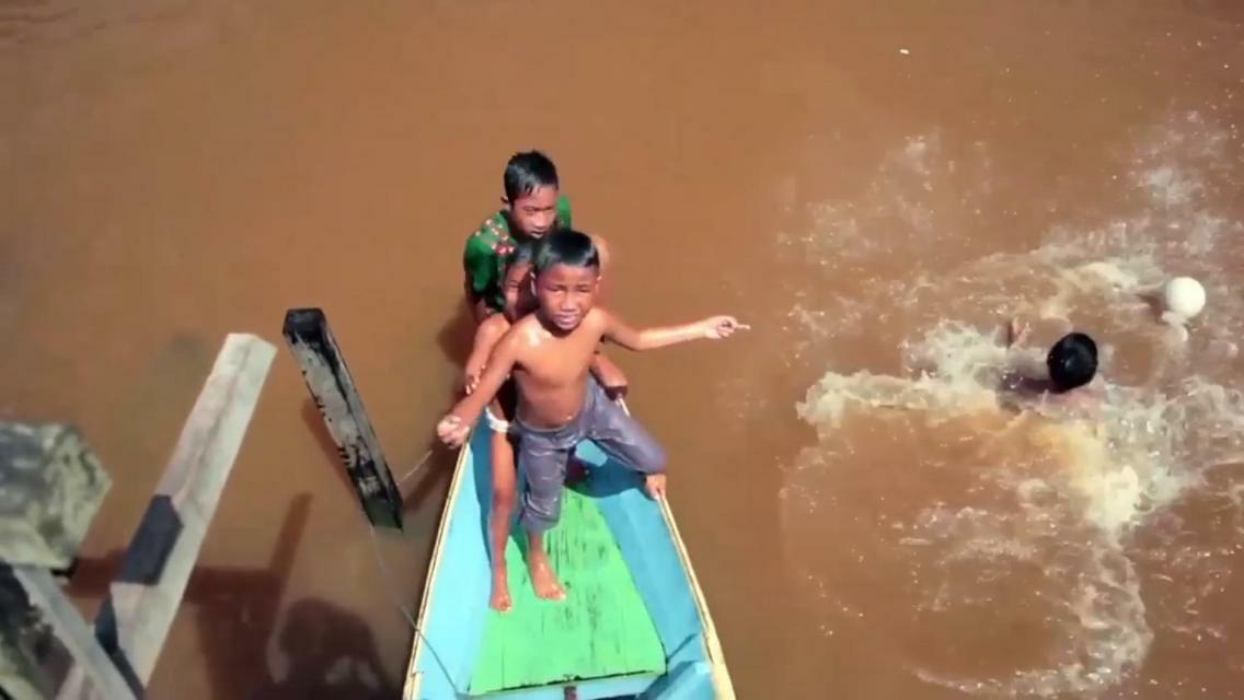 Orangutan Shaka Houseboat With Cabin Pangkalanbuun Exterior photo